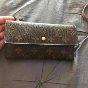 100% authentic lv wallet